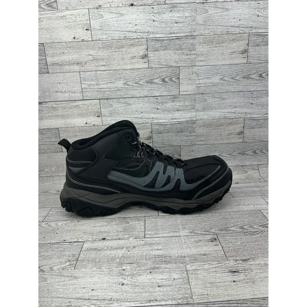 Skechers Work Steel Toe Waterproof Slip Resistant Men's‎ Boots Size 10.5